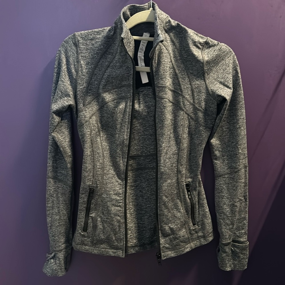 Lululemon size 4 jacket.
